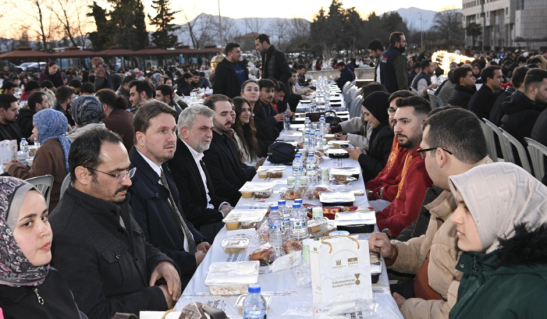 genclik_iftari_5.jpg
