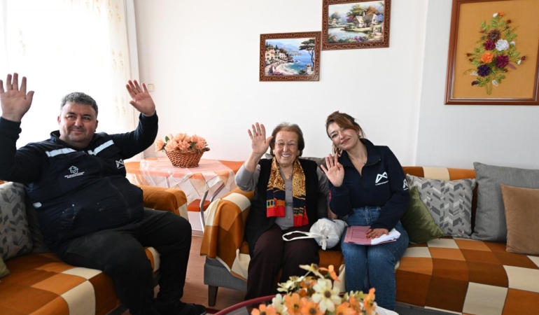 mersin-buyuksehir-yasli-destek-hizmetleri-ile-yas-almislarin-evinde-bir-ses-olu-1jpg-408547202603160.jpeg