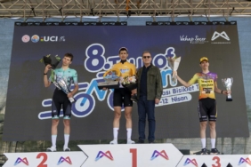 8-tour-of-mersin-uluslararasi-bisiklet-turu-heyecan-dolu-finali-ile-sona-erdi-8-46065320260412164122.jpeg