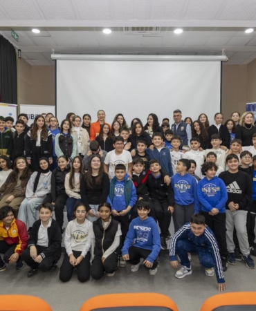 mersin-buyuksehirden-cocuklara-siber-guvenlik-egitimi-1-72967820260420090058.jpg