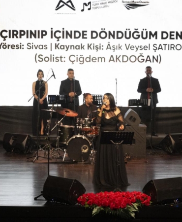 mersin-buyuksehirden-usta-ozan-sik-veysele-vefa-gecesi-3-45858020260411090736.jpg