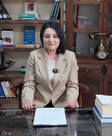 psikolojik_danisman_nagihan_demirel.jpg