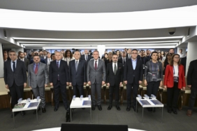 baskan-secer-tbbnin-yonetici-gelistirme-programinin-tanisma-bulusmasina-katildi-1-590540202605061508.jpeg