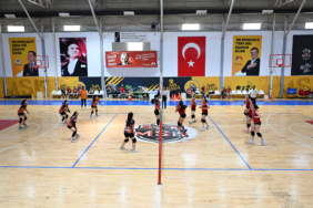 genclerin-bayrami-mersin-buyuksehirin-turnuvasi-ile-taclandi-6jpg-66228020260520092608.jpg