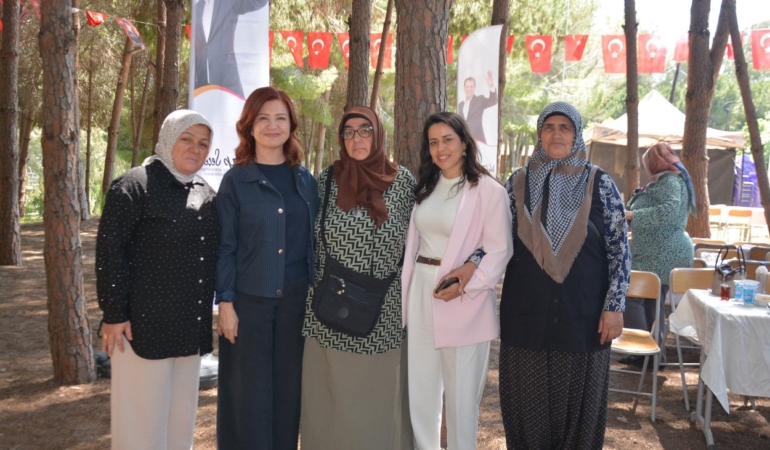 mersin-buyuksehirden-sehit-annelerine-ozel-program-10jpg-96380820260510073424.jpg