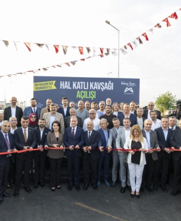 mersin-buyuksehirden-ulasima-dev-yatirim-hal-katli-kavsagi-acildi-1-10145320260430223057.jpg