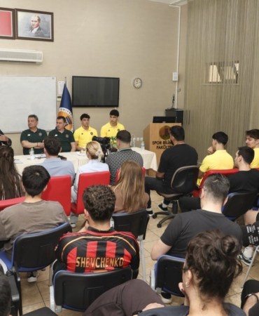 msk-ile-basketbol-altyapisinin-gelecegi-mersin-universitesinde-konusuldu-1-44983120260504090827.jpg