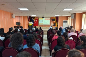 gencler-is-dunyasina-buyuksehir-kariyer-merkezi-ile-daha-donanimli-hazirlaniyor-2-340737202606130918.jpeg