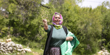 mersin-buyuksehir-belediyesi-atalik-tohumlari-gelecek-nesillere-aktariyor-3-15196920260604093151.jpg