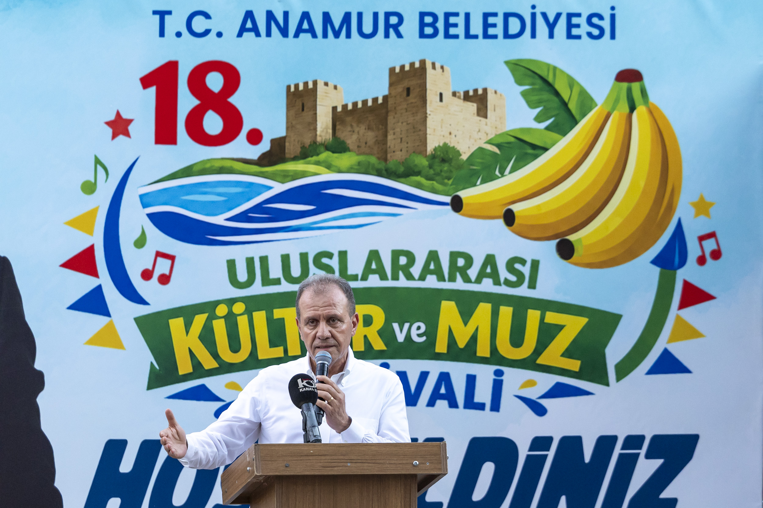 baskan-secer-anamurda-festival-coskusuna-ortak-oldu-1-55344620260717224651.jpg